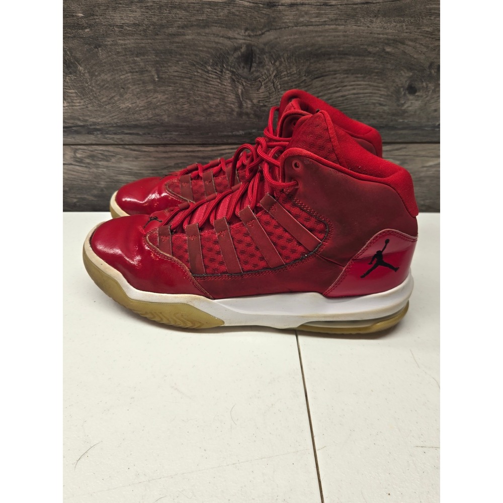 Jordan Max Aura Gym Red Kids Basketball Shoes CQ9544-600 Size 7Y
